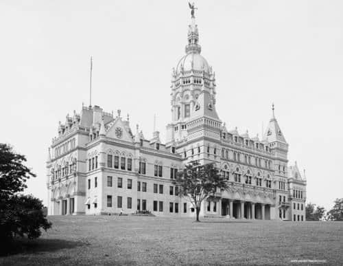 CT Capitol Building exterior in black and white