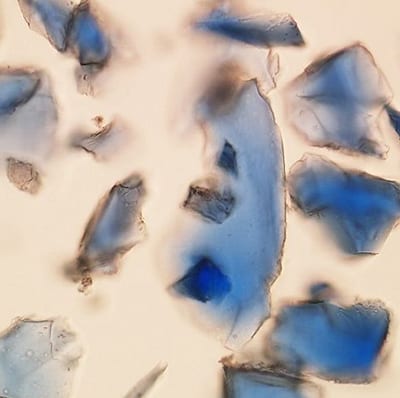 Polarized light microscopy of Azurite pigment