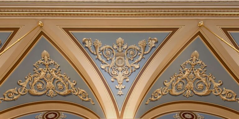 Illusionistic Painting - The Use of Trompe Loeil