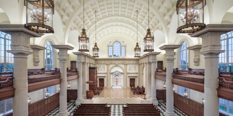 Art in college chapels banner